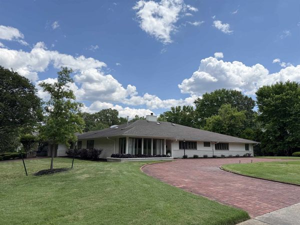 126 WOOD GROVE RD, Memphis, TN 38117