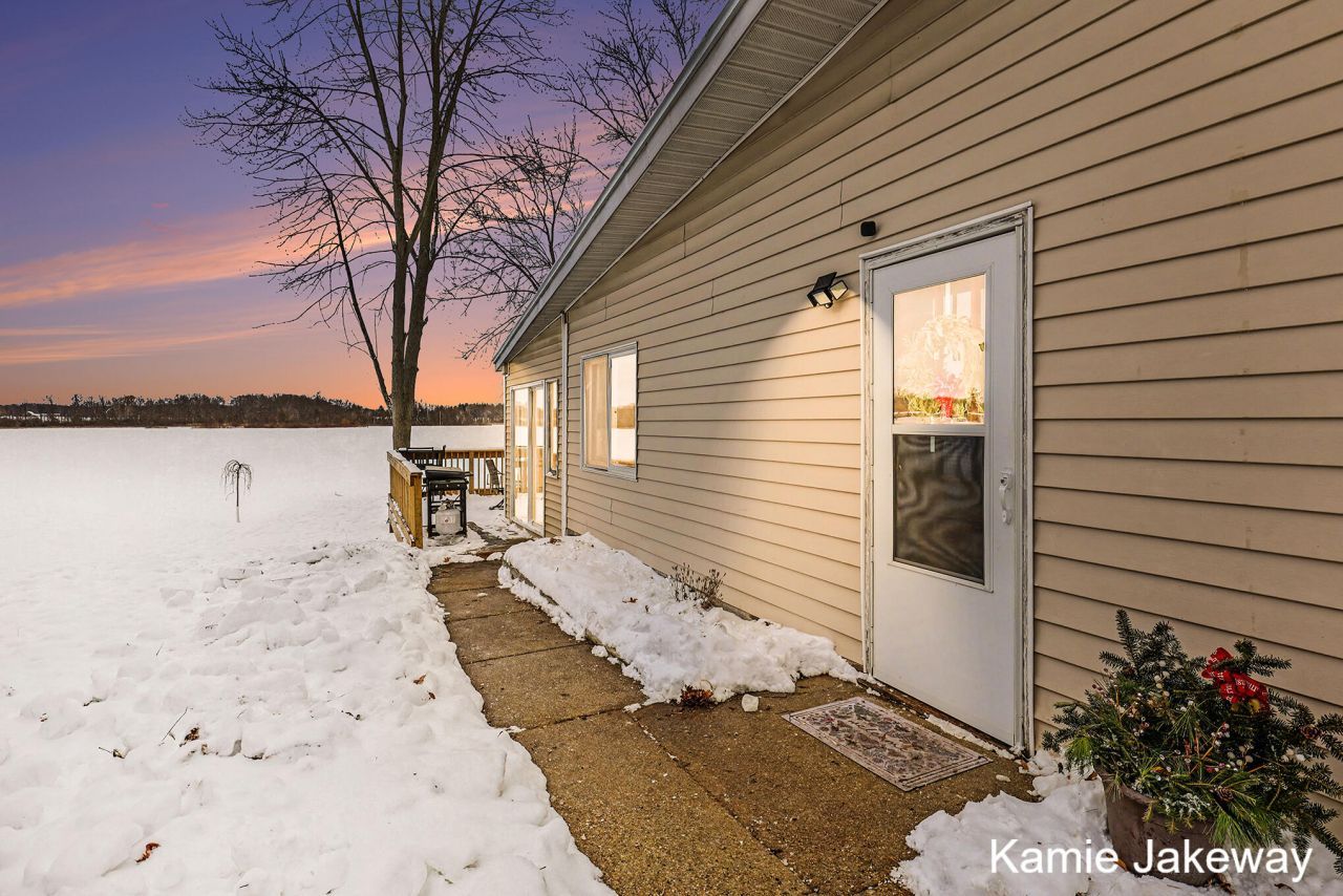 152 W Holland Lake Drive, Sheridan, MI 48884 Main Photo