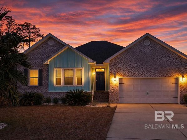 2225 Hogan Drive, Gulf Shores, AL 36542