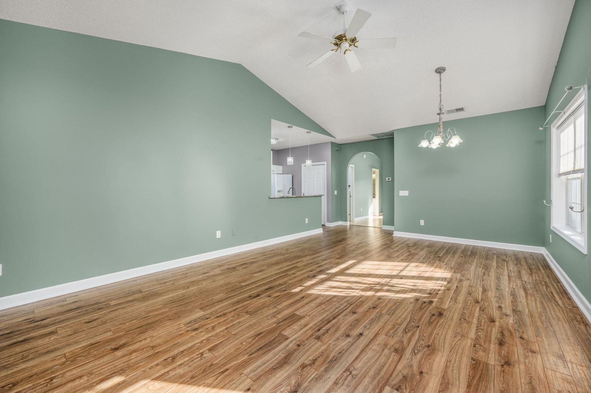 4640 Lightkeepers Way Photo 6
