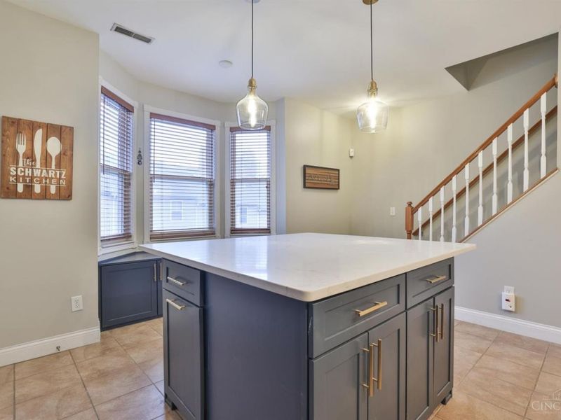 915 Sharkey Lane, Cincinnati, OH 45206 Photo 14