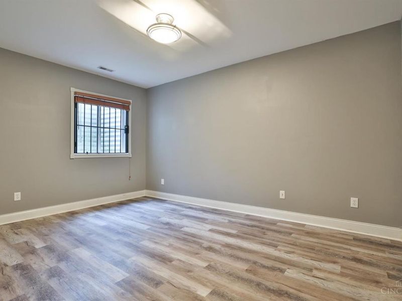 915 Sharkey Lane, Cincinnati, OH 45206 Photo 23
