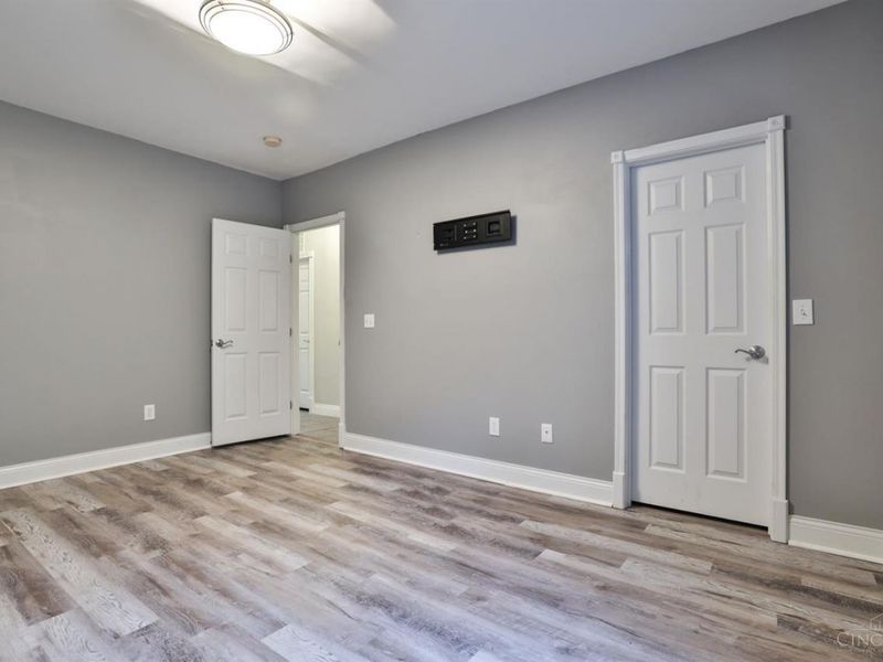 915 Sharkey Lane, Cincinnati, OH 45206 Photo 24