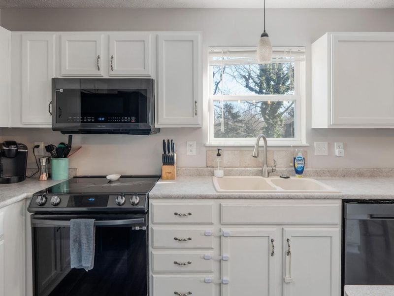 3120 Capstone Way, Columbus, OH 43221 Photo 11