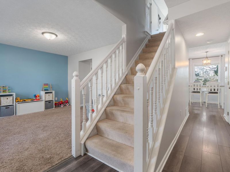 3120 Capstone Way, Columbus, OH 43221 Photo 5