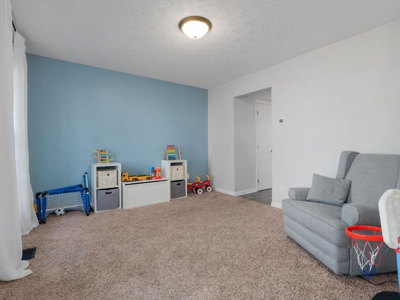 3120 Capstone Way, Columbus, OH 43221 Photo 6