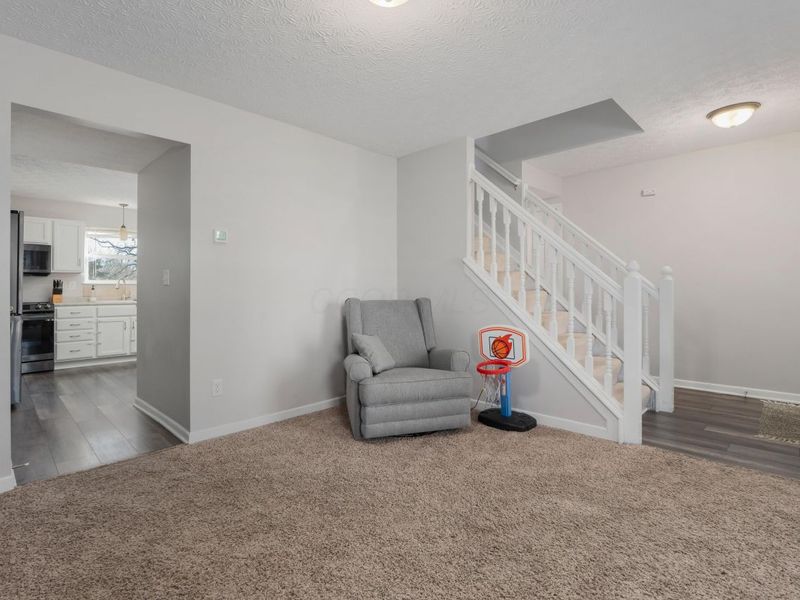 3120 Capstone Way, Columbus, OH 43221 Photo 8