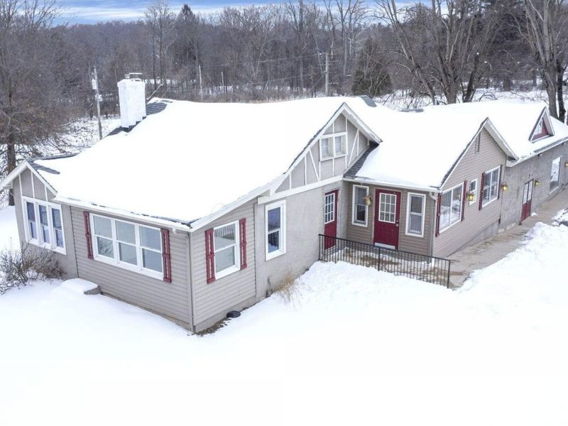 1805 Columbus Road, Granville, OH 43023 Photo 1