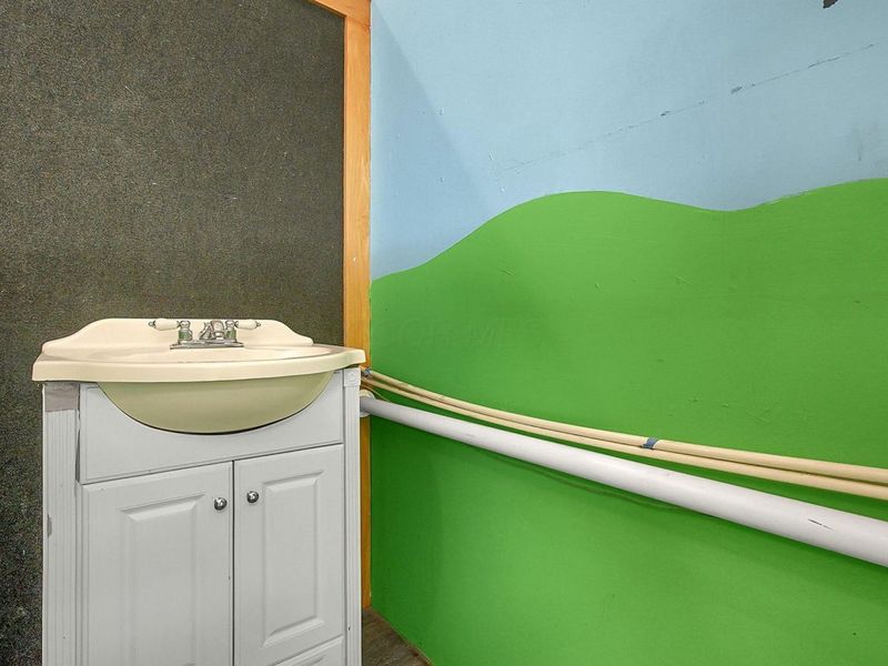 1805 Columbus Road, Granville, OH 43023 Photo 38