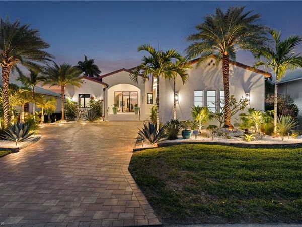 5661 Riverside DR, CAPE CORAL, FL 33904