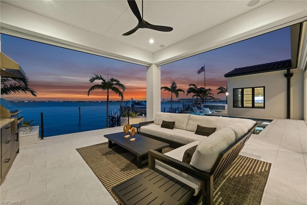 5661 Riverside Dr, Cape Coral, FL 33904 Photo