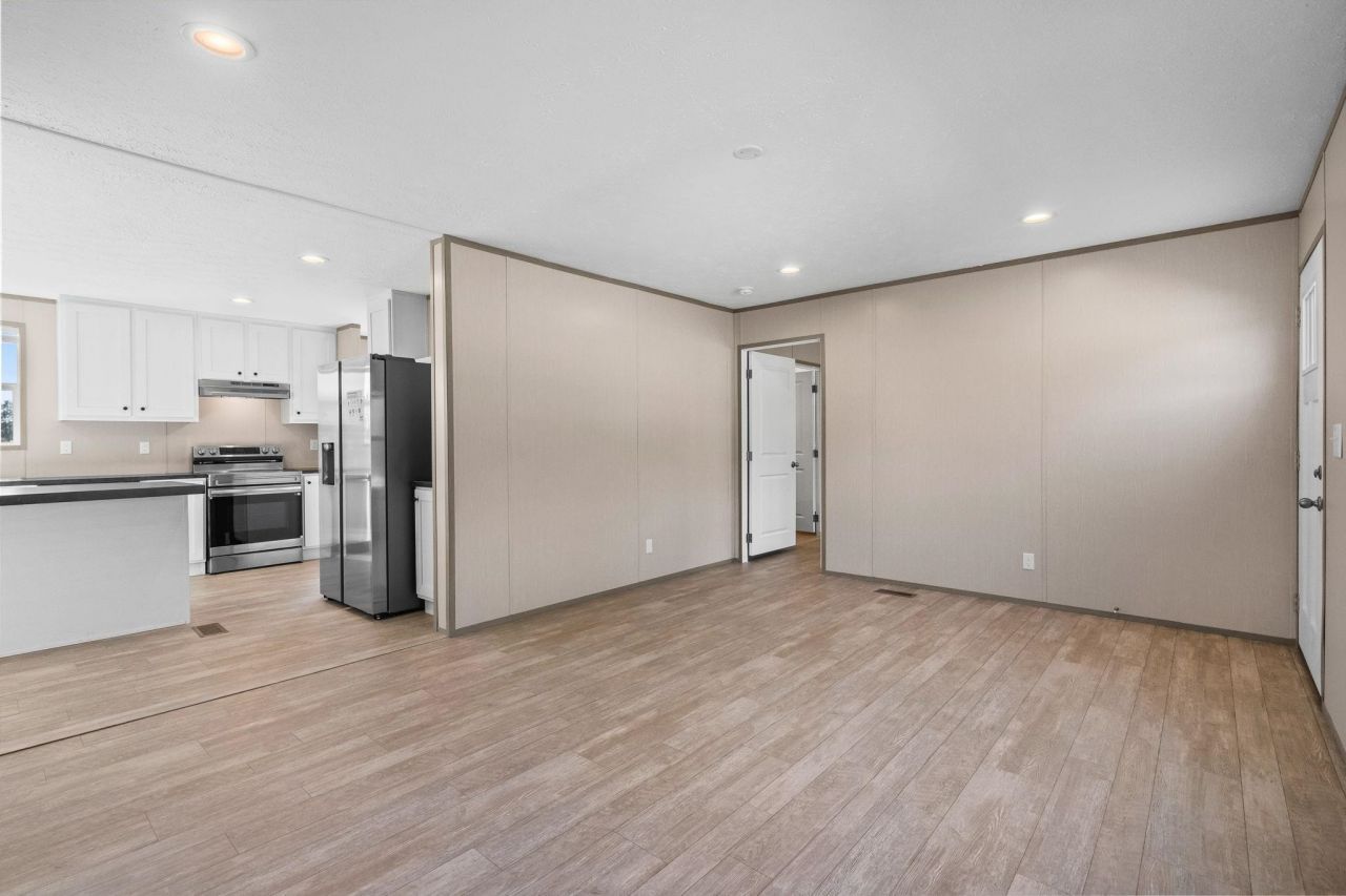 7136 Highway 366 Photo 14