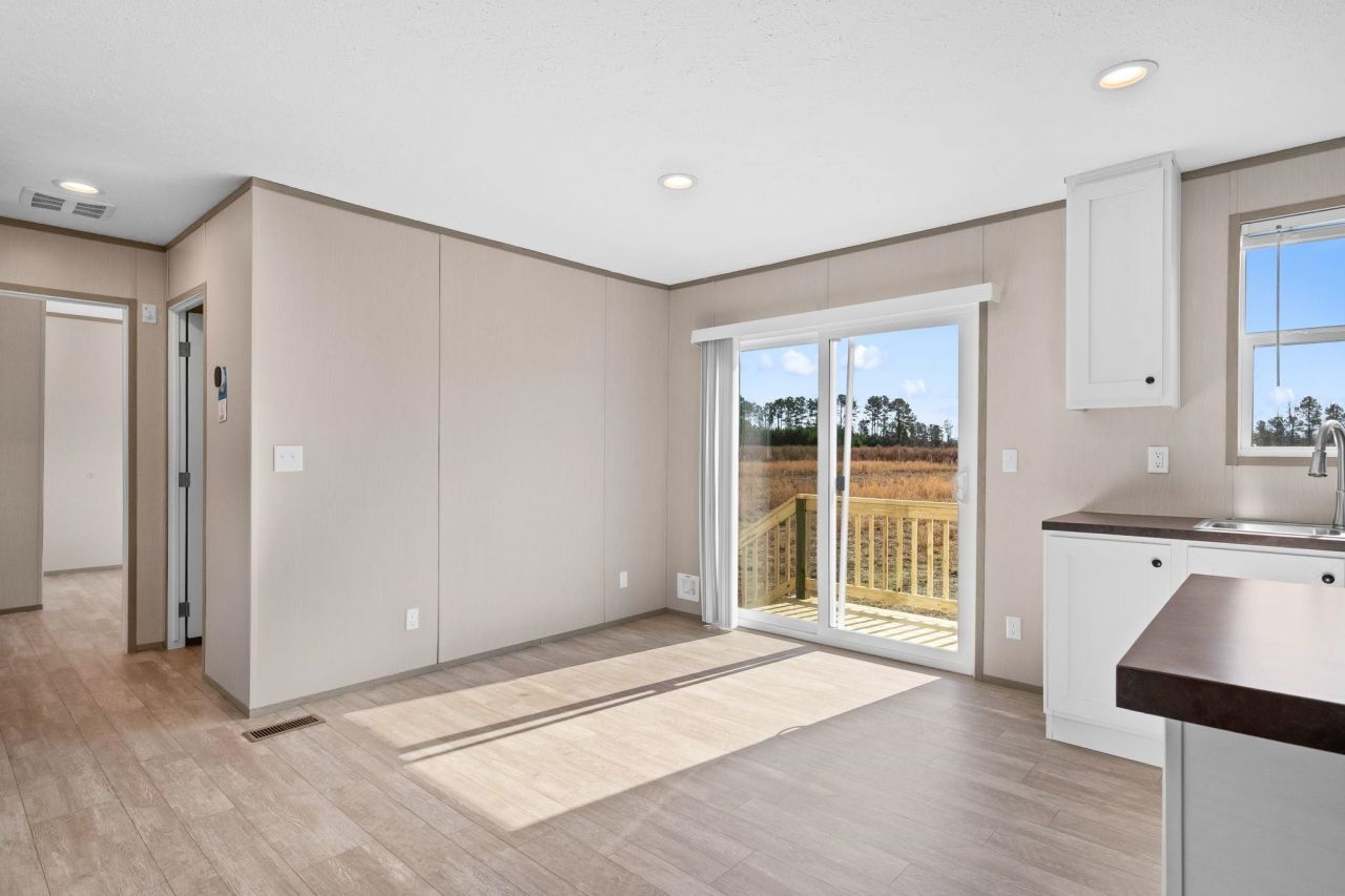 7136 Highway 366 Photo 15