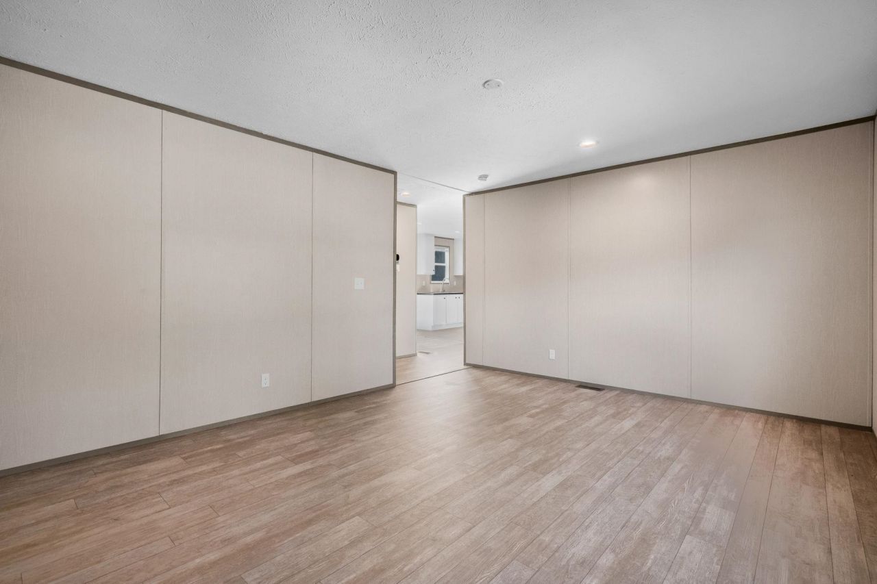 7136 Highway 366 Photo 18