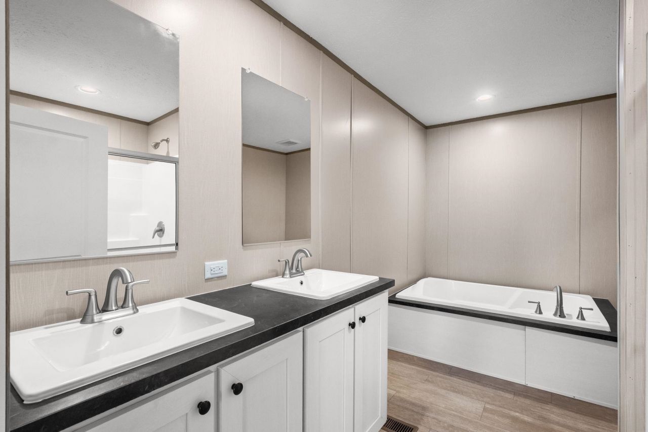 7136 Highway 366 Photo 22