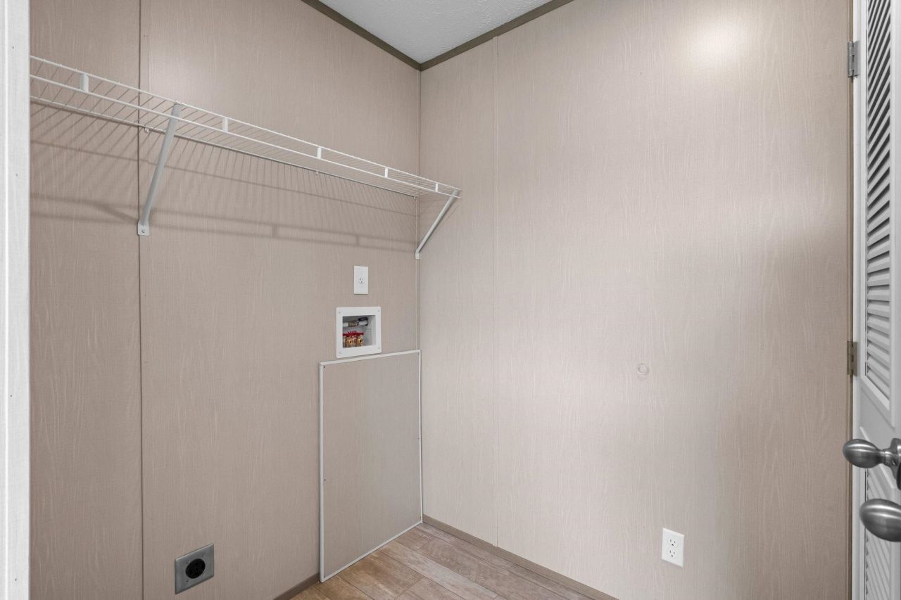 7136 Highway 366 Photo 31