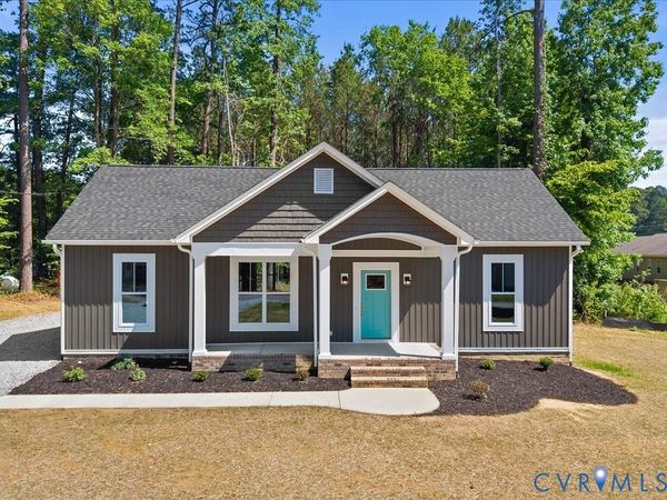 110 Nicholson Drive, Wakefield, VA 23888