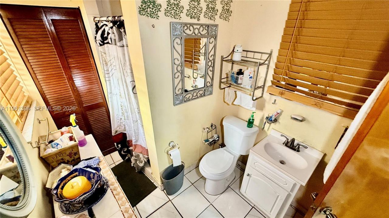 46 NW 24th Ct, Miami, FL 33125 Photo