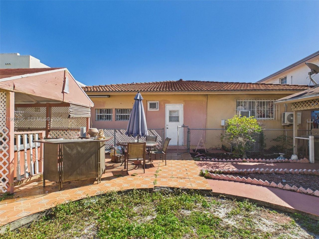 46 NW 24th Ct, Miami, FL 33125 Photo