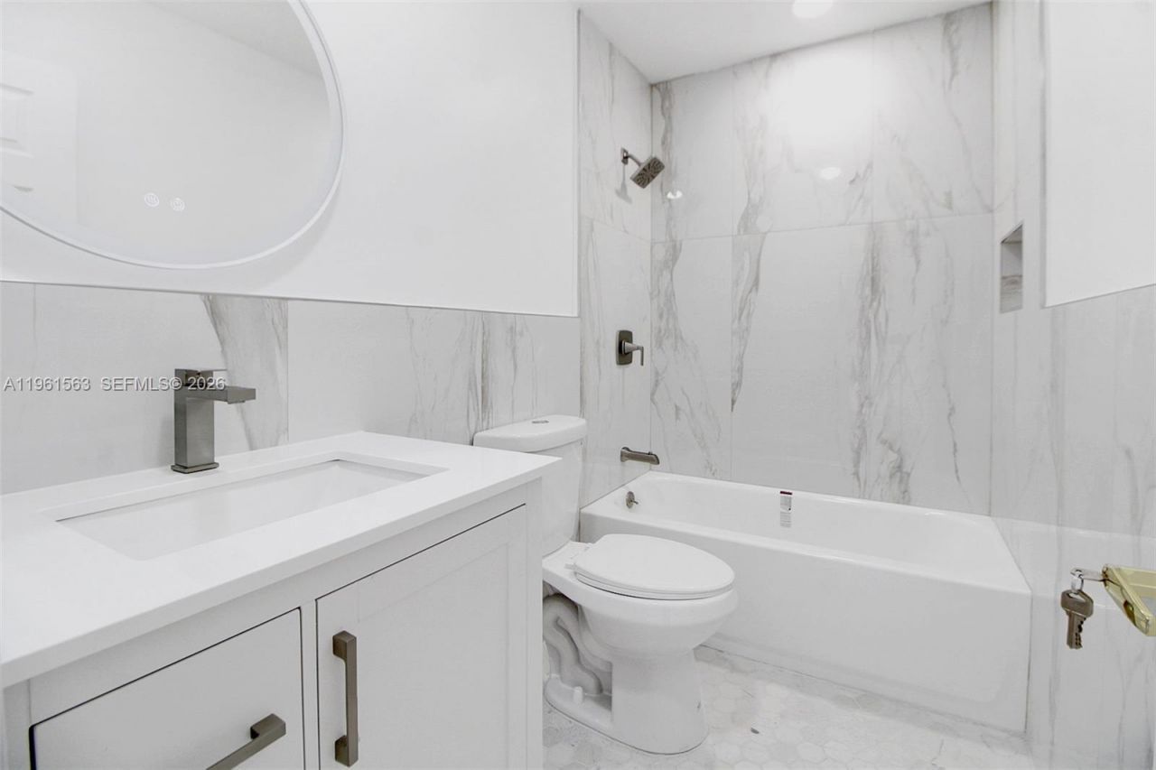 10921 SW 70th Ter, Unit 10921, Miami, FL 33173 Photo