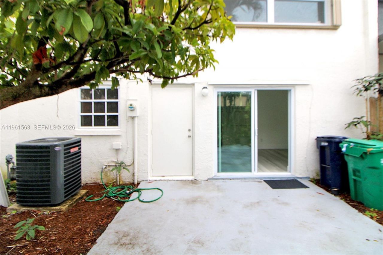 10921 SW 70th Ter, Unit 10921, Miami, FL 33173 Photo