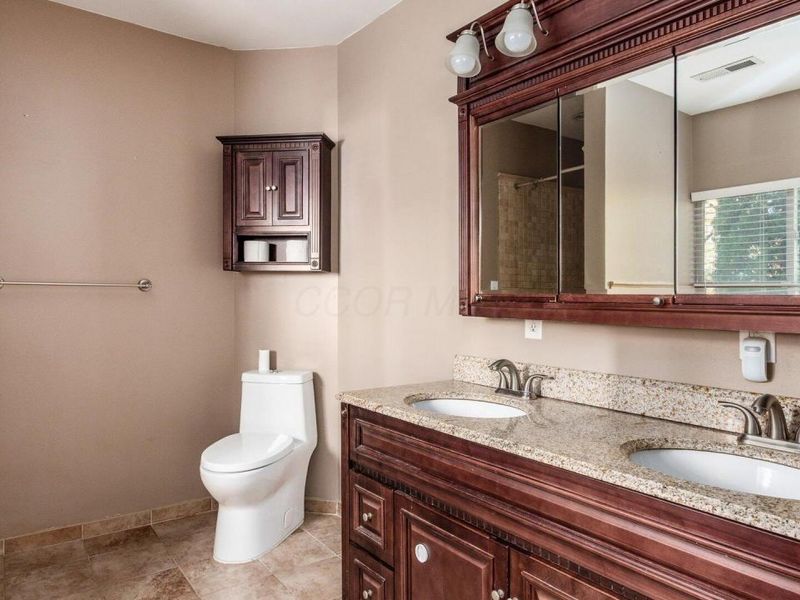 17981 Township Road 347 , Coshocton, OH 43812 Photo 19