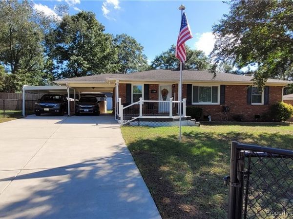 5219 Redwood Drive, Fayetteville, NC 28304