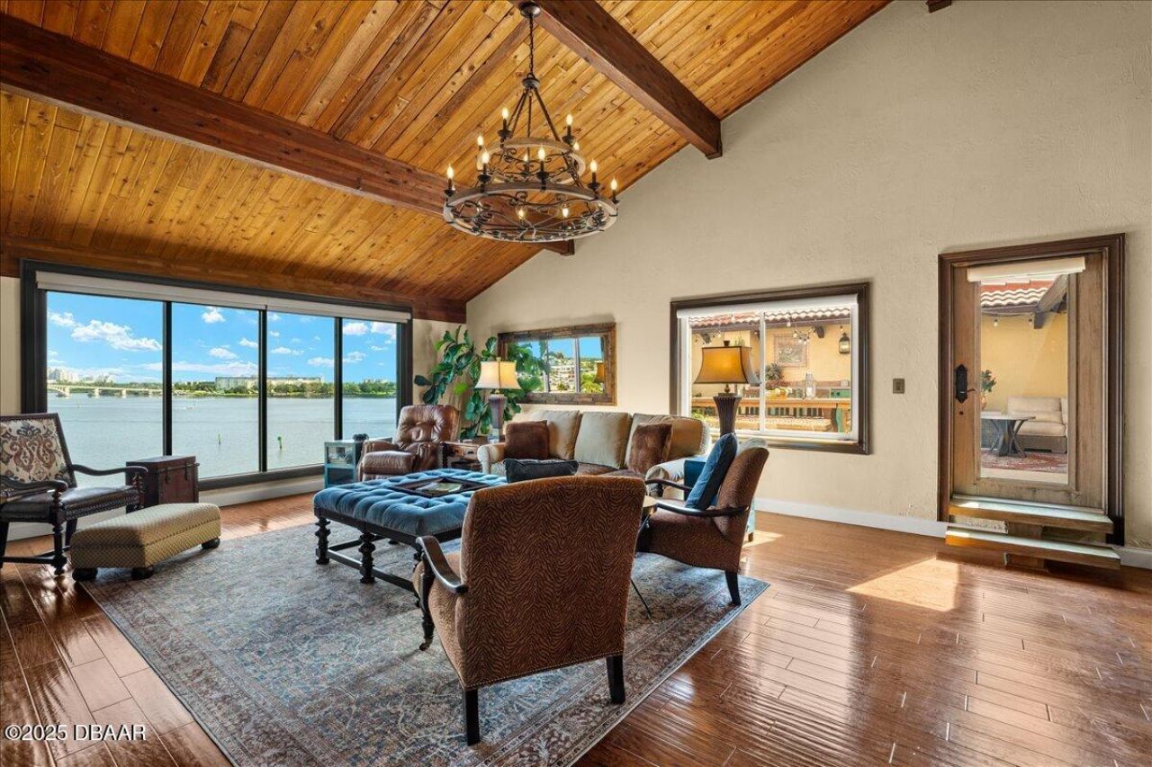 761 Marina Point Drive, Unit 7610, Daytona Beach, FL 32114 Photo