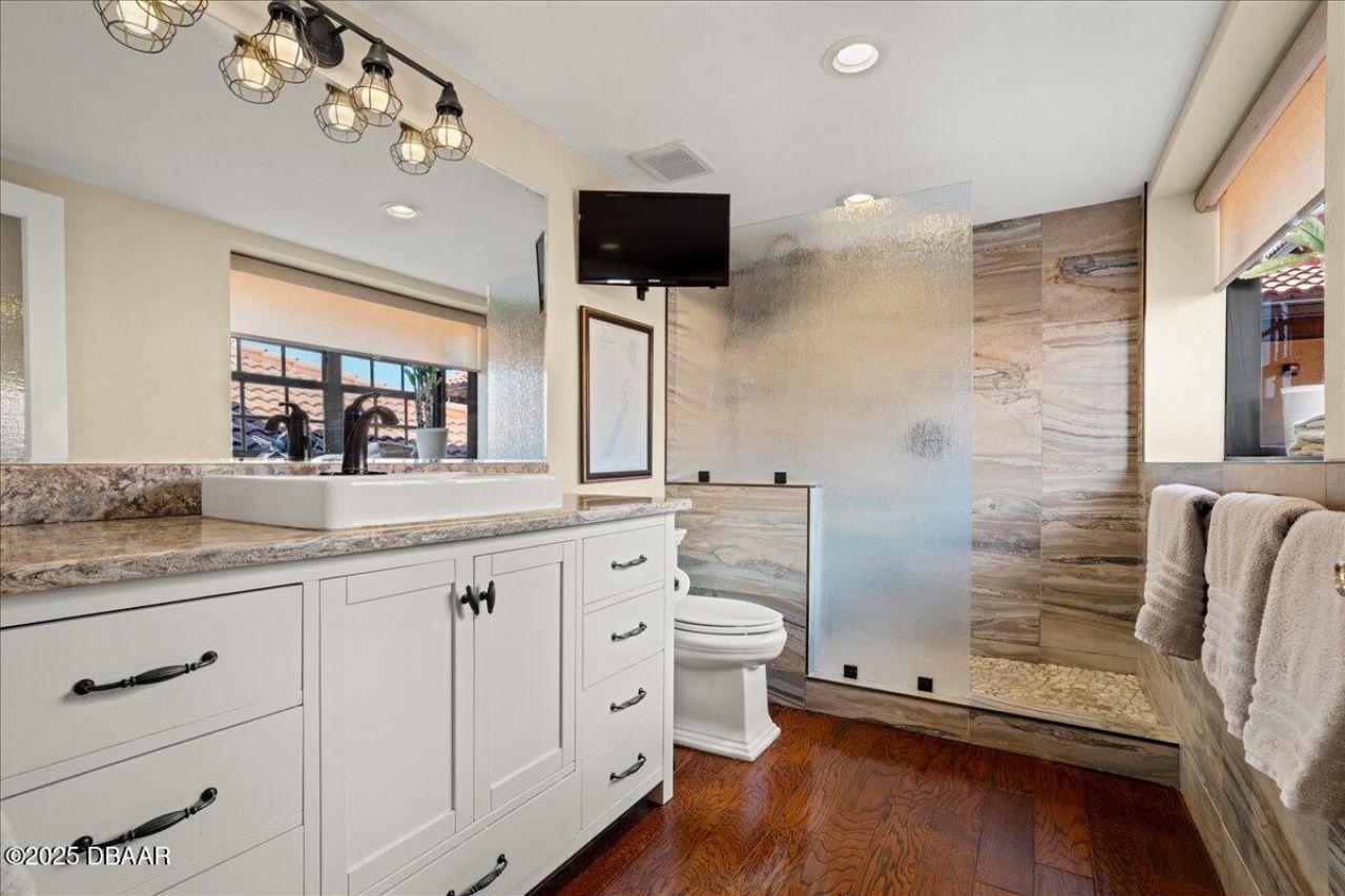 761 Marina Point Drive, Unit 7610, Daytona Beach, FL 32114 Photo