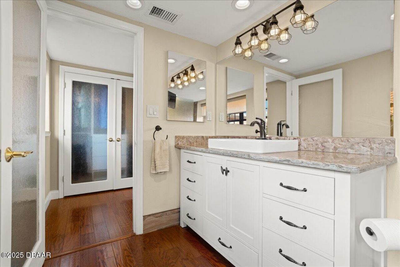 761 Marina Point Drive, Unit 7610, Daytona Beach, FL 32114 Photo