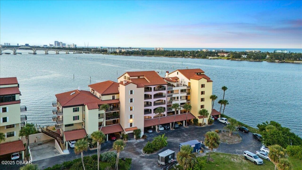 761 Marina Point Drive, Unit 7610, Daytona Beach, FL 32114 Photo