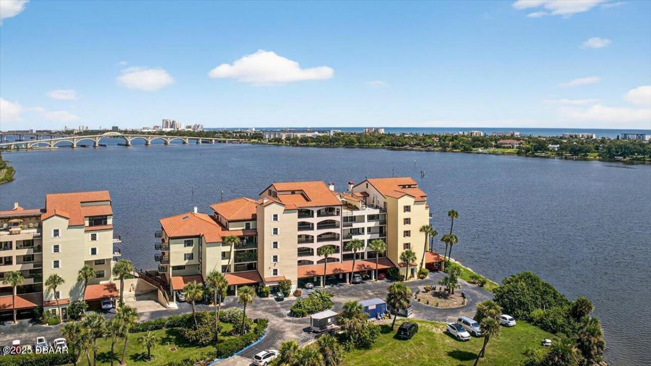 761 Marina Point Drive, Unit 7610, Daytona Beach, FL 32114 Photo