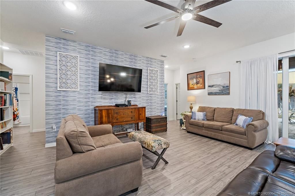 2172 SE South Buttonwood Drive, Port Saint Lucie, FL 34952 Photo