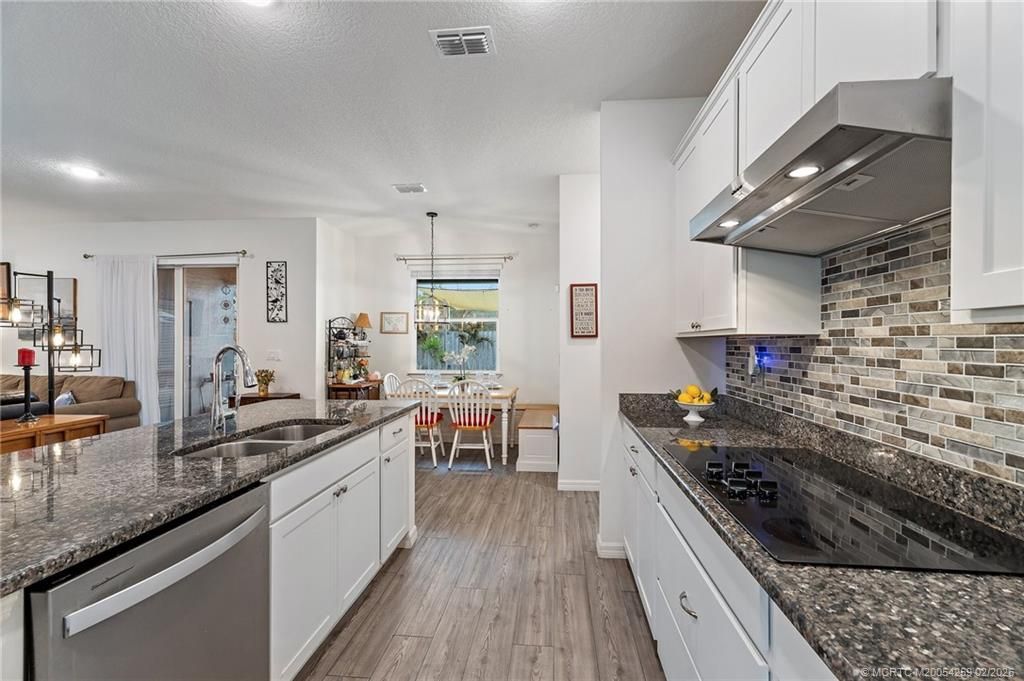 2172 SE South Buttonwood Drive, Port Saint Lucie, FL 34952 Photo