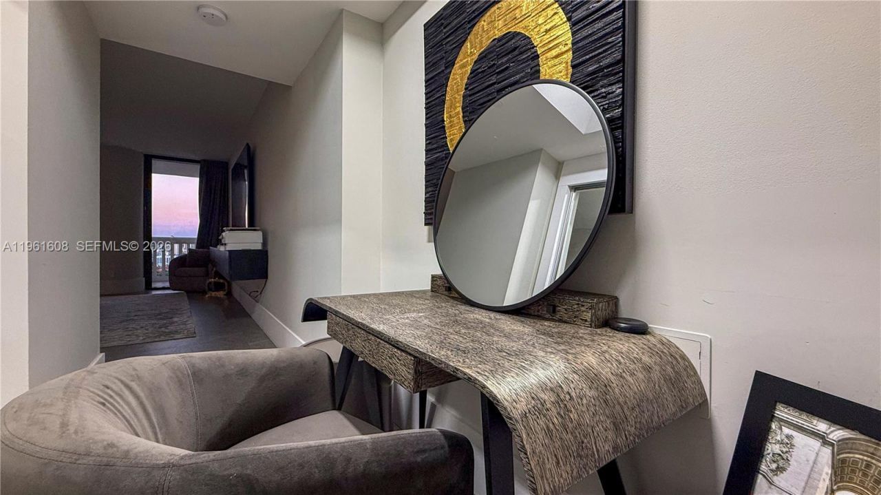 2000 Island Blvd , Unit 2404, Aventura, FL 33160 Photo