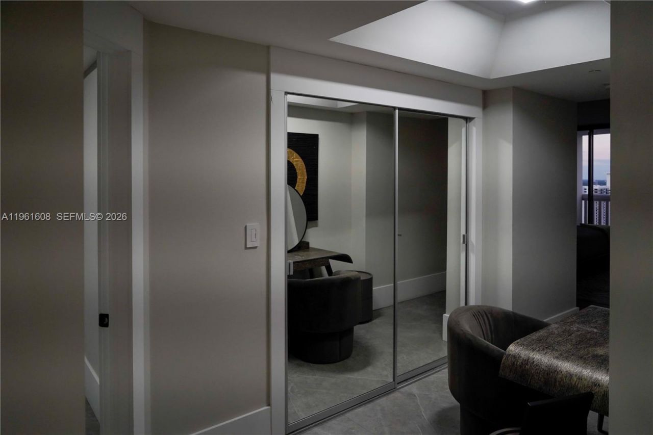 2000 Island Blvd , Unit 2404, Aventura, FL 33160 Photo