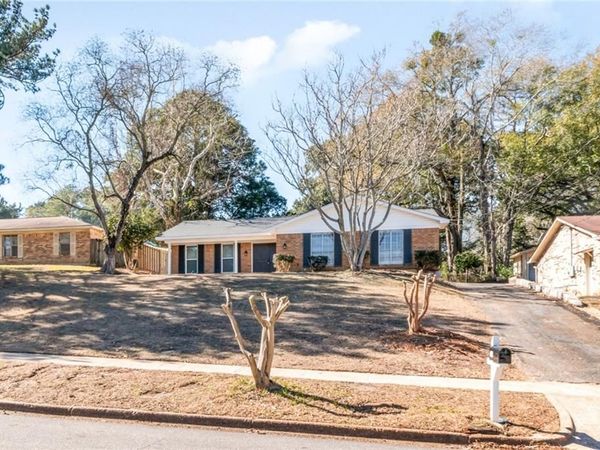 728 Brannan Drive E, Mobile, AL 36693