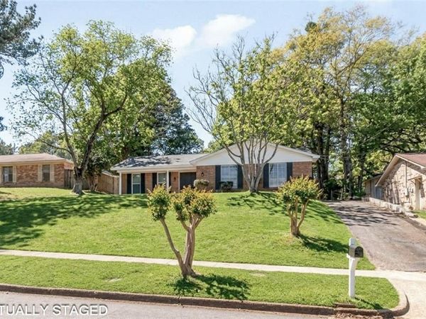 728 Brannan Drive E, Mobile, AL 36693