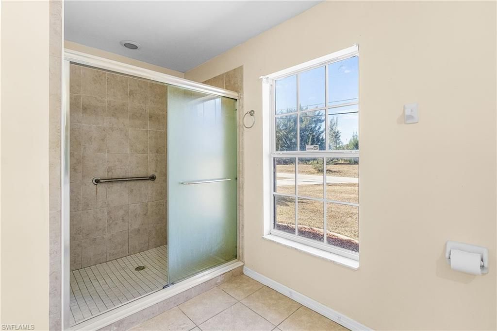 3809 NE 17th Ave, Cape Coral, FL 33909 Photo