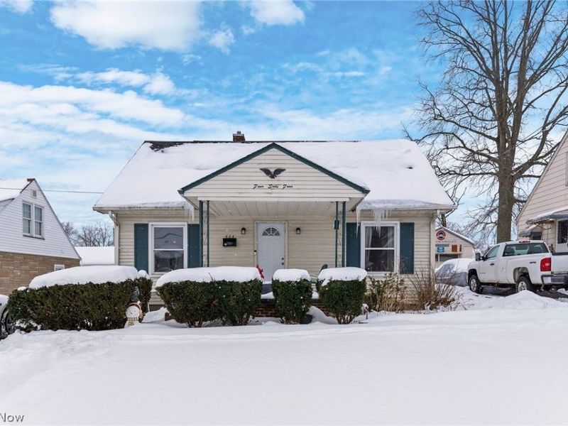 464 Elm Street, Struthers, OH 44471 Photo 1