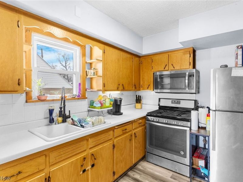 464 Elm Street, Struthers, OH 44471 Photo 13