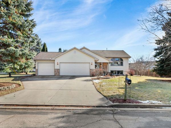 2045 Innsbrooke Drive, Sun Prairie, WI 53590