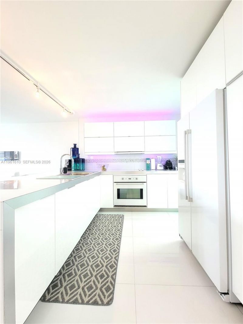 1670 Lincoln Ct , Unit 3B, Miami Beach, FL 33139 Photo