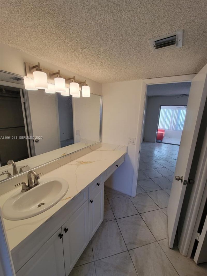 12016 S Greenway Cir S, Unit 108, Royal Palm Beach, FL 33411 Photo
