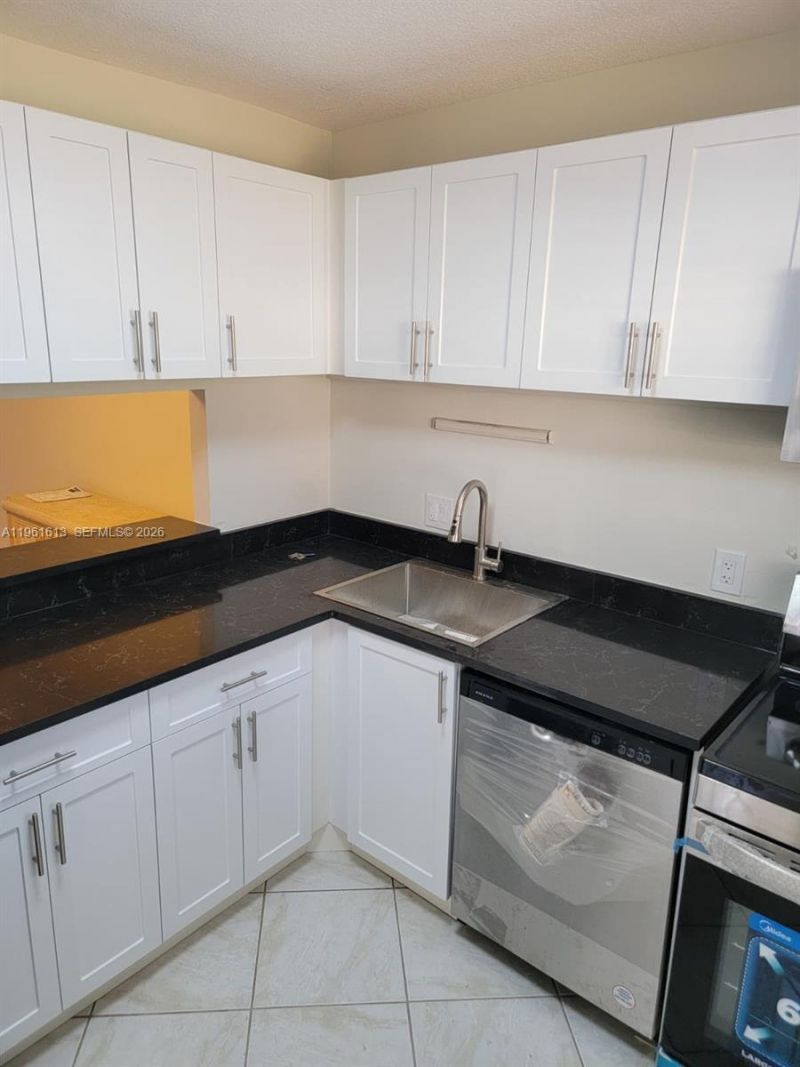 12016 S Greenway Cir S, Unit 108, Royal Palm Beach, FL 33411 Photo