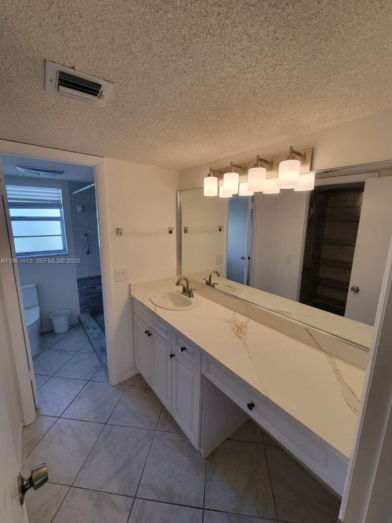 12016 S Greenway Cir S, Unit 108, Royal Palm Beach, FL 33411 Photo