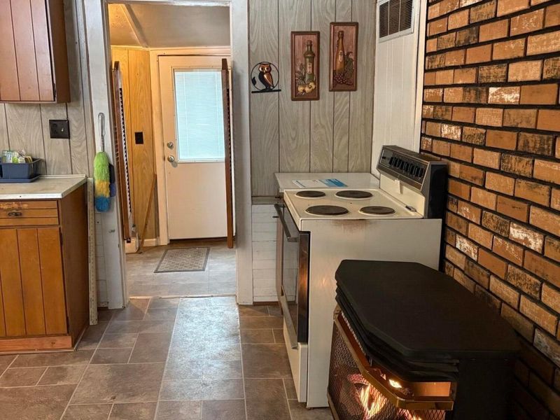 210 S Elm Street , Caledonia, OH 43314 Photo 6