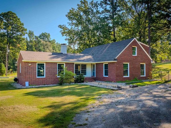212 COUNTRY CLUB RD, Malvern, AR 72104
