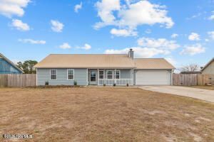 412 Foxtrace Lane, Hubert, NC 28539 Main Photo