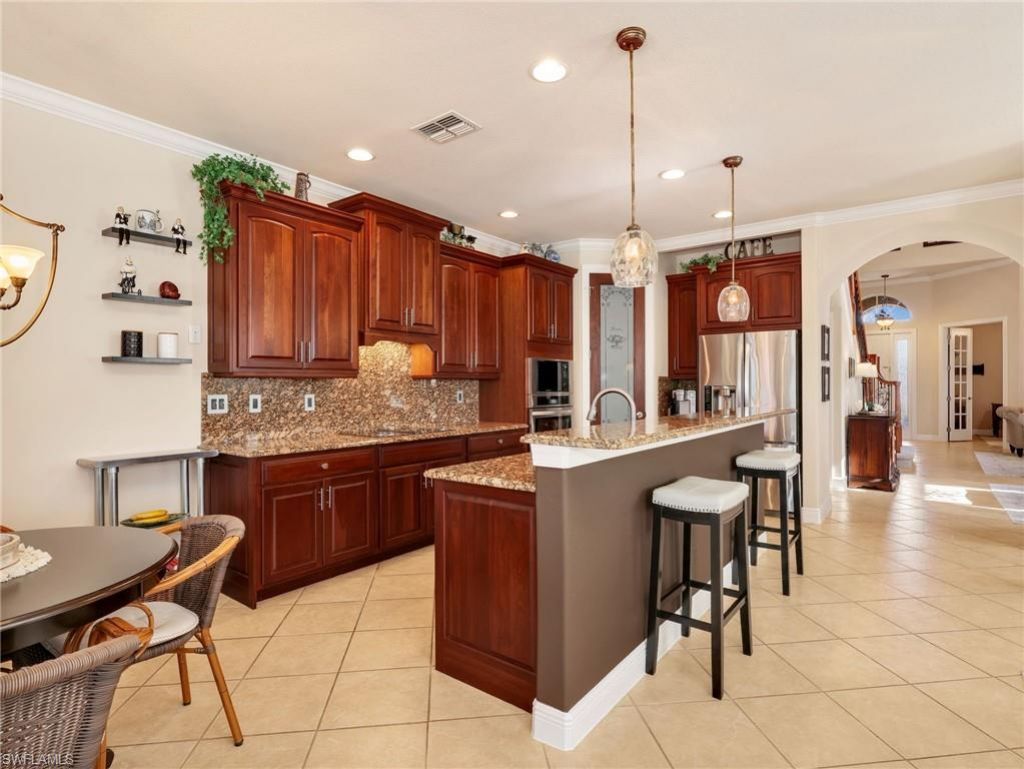 19618 Maddelena Cir , Estero, FL 33967 Photo